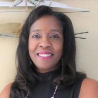 Pamela Lapeyrolerie Headshot